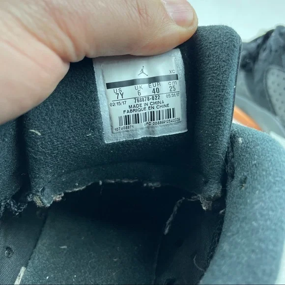 Nike Air Jordan 6 Retro Low GG Size 7Y (768878 022) Black/Sunblush/Silver - Picture 6 of 6